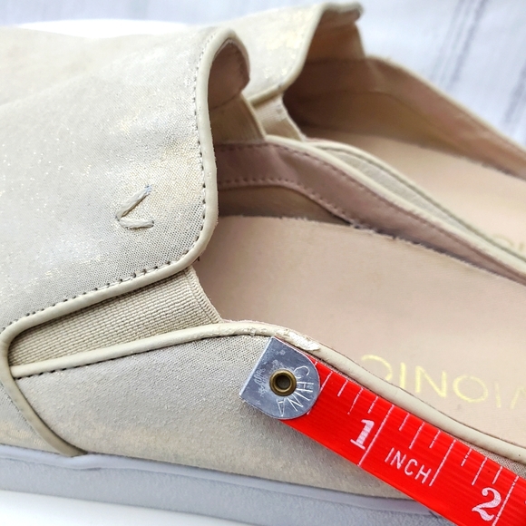 VIONIC Womens Dakota Light Gold Slip On Clog Sneaker Mule Size 8.5 - Picture 15 of 15